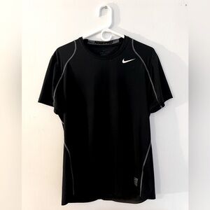 Nike Pro men's fitted Dri-Fit short-sleeved black shirt medium